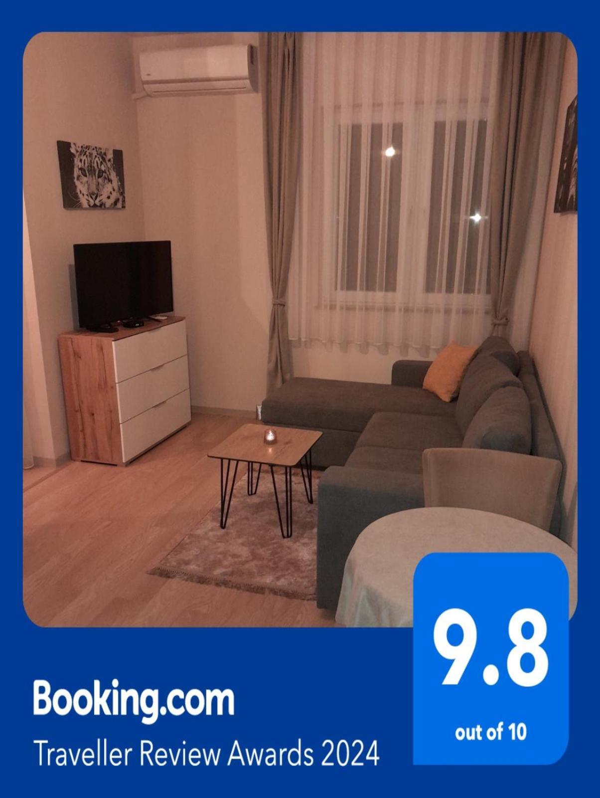 Gray Apartament 2 Prishtine Bagian luar foto